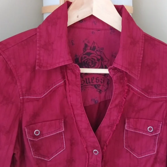 Ptp17" Guess Burgundy Red Embroidered Long Sleeve Button Shirt - Picture 3 of 13